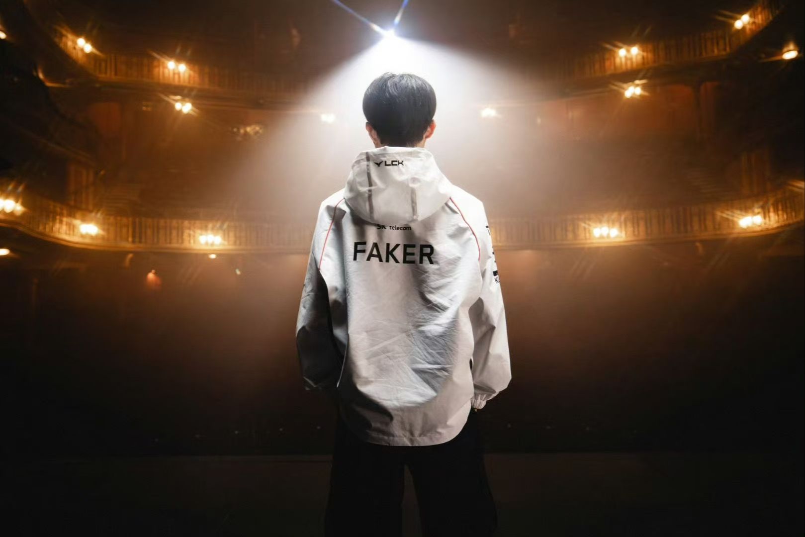 LPL春季赛W4D8：Ale重回首发，Rookie大战Scout