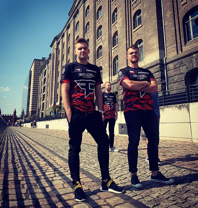 IG官博为Ahn庆生：谢谢粉丝们的礼物