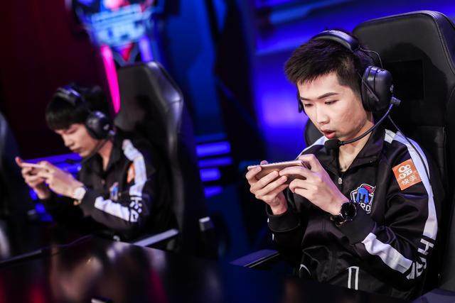 TheShy ：LOL不在乎年纪，所以说虽然我上了年纪，也一直有好的发挥