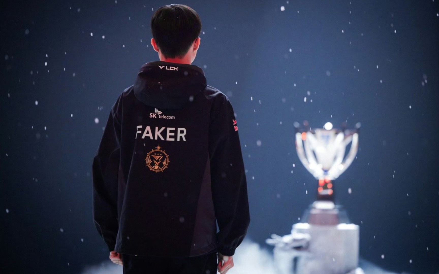 真实形态揭晓？ ThunderTalk Gaming 的纯Poke阵型几乎将所有资源投入到 Ultra Prime 中，并击败了 ThunderTalk Gaming 赢得第二场胜利。