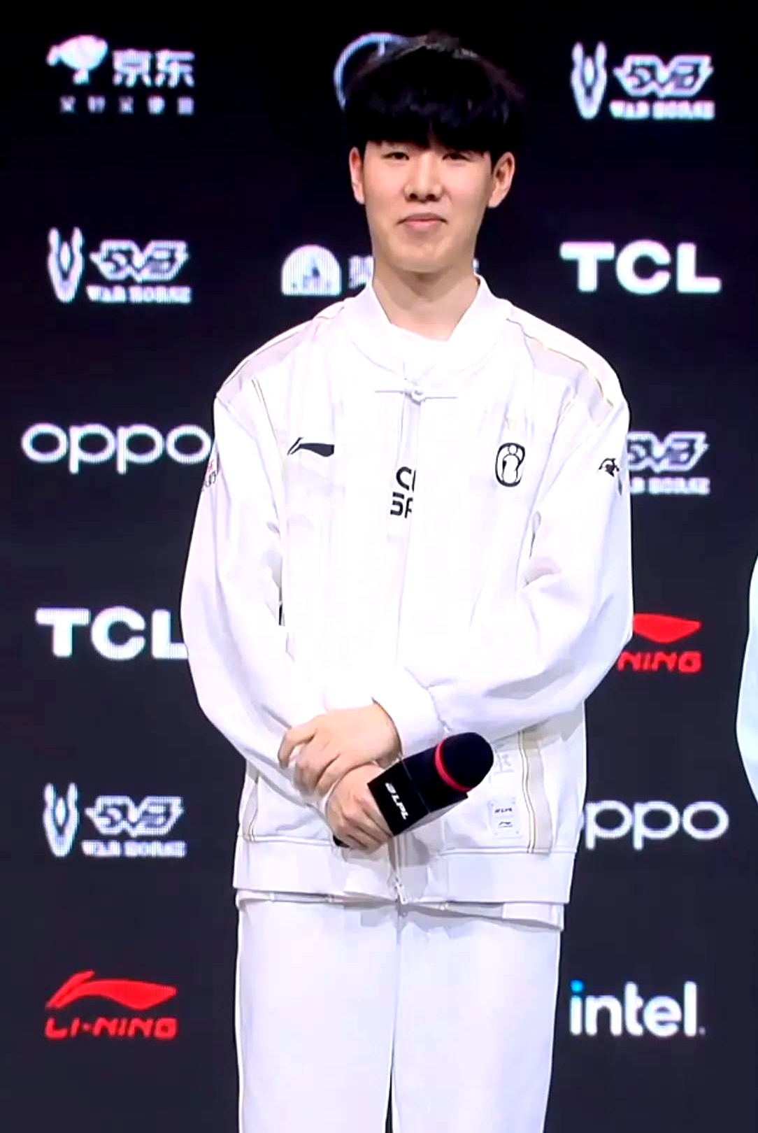 三条A被三条2杀掉？解析扎金花规则中的极端趣味性。（A三条为何会输给2三条？解读扎金花规则的极端趣味）