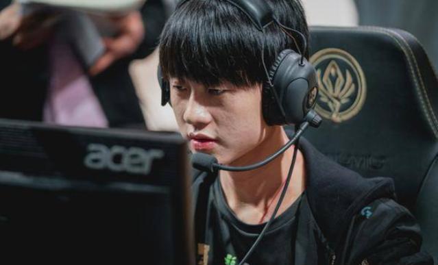 LPL紧急通知：7.16 OMG vs FPX的比赛因疫情延后